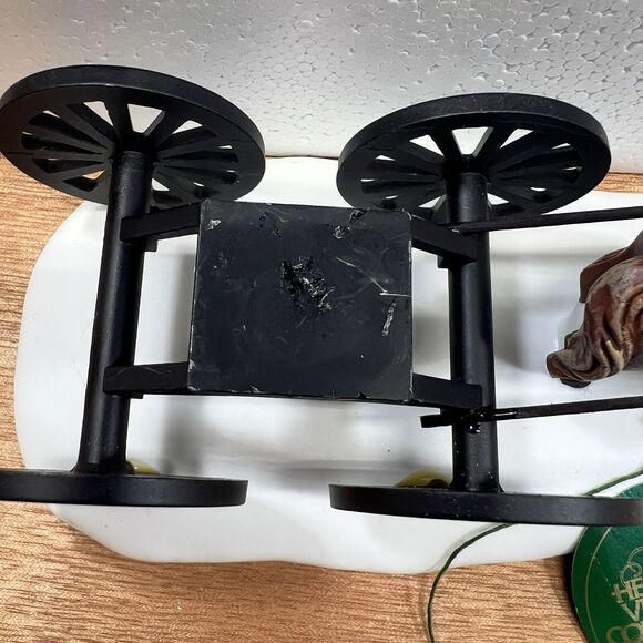 Heritage Village Dept 56 Amish Buggy #5949-8 NEEDS FIXED Carriage Glued See Pics - Picture 9 of 16